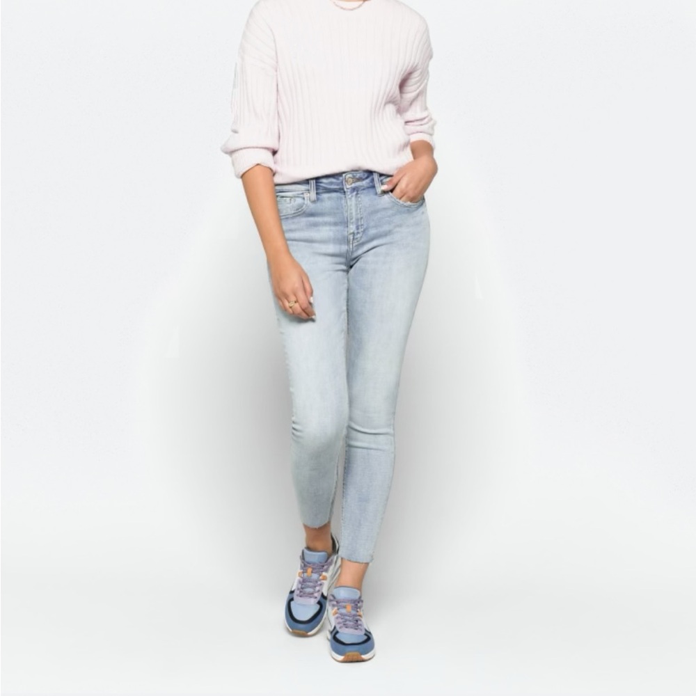 Light Blue Ankle Jeans for Women